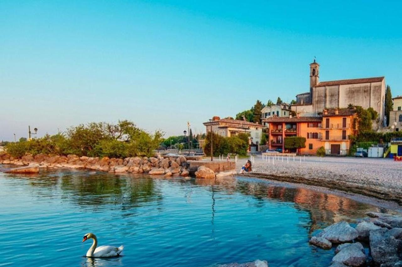 In Vacanza da Miki 03 Desenzano del Garda Esterno foto